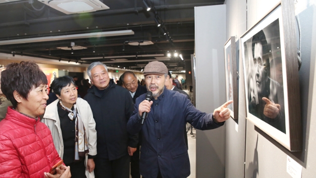 “視野·境像”321攝影聯(lián)盟2024年五人聯(lián)展開(kāi)幕，展出118幅作品