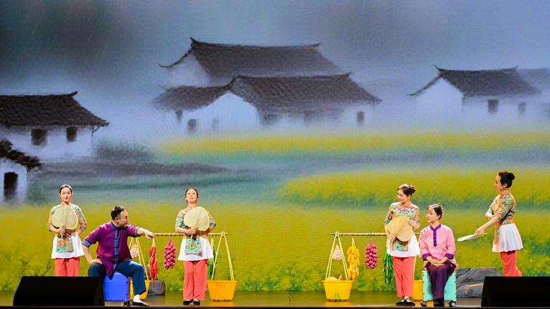 通劇小戲《瞧這兩親家》1