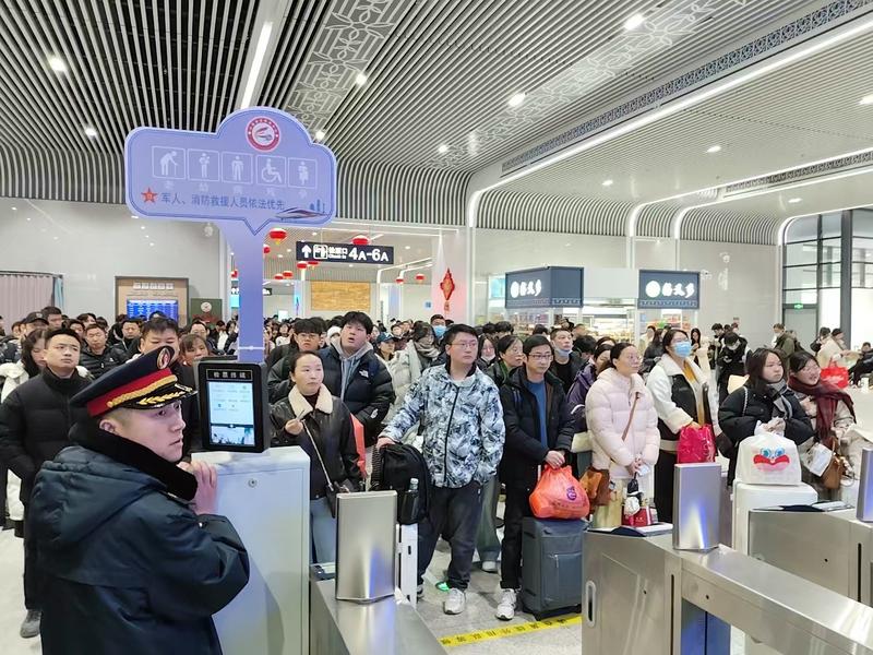 南通西站元旦小長假到發(fā)旅客創(chuàng)歷史新高 單日客發(fā)量首破2萬人次
