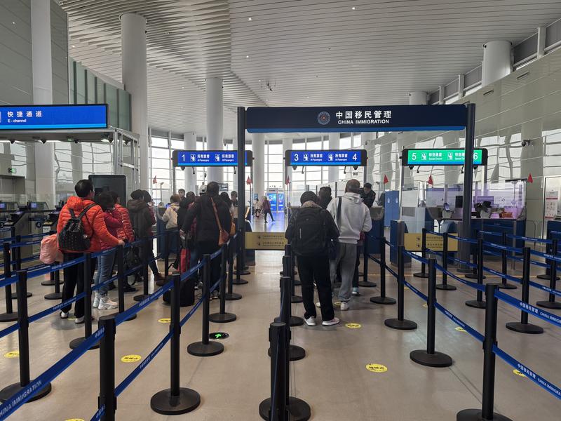 南通邊檢去年查驗出入境近10萬人次 ，貨運航班增加超2倍